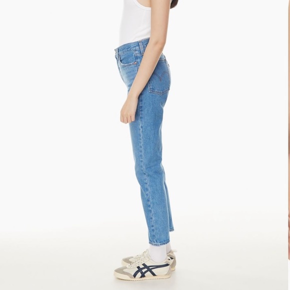 Levi’s Wedgie Straight Jean - Picture 5 of 16